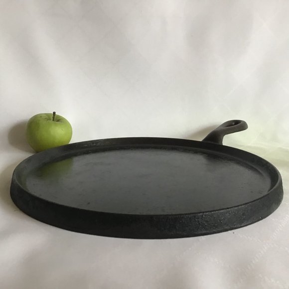 McClary's No. 9 Round Cast Iron Griddle #X613 Rare Find - Picture 1 of 5